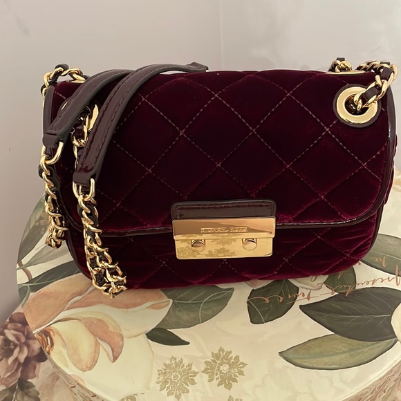 Michael Kors Handbag - Picture 3 of 11